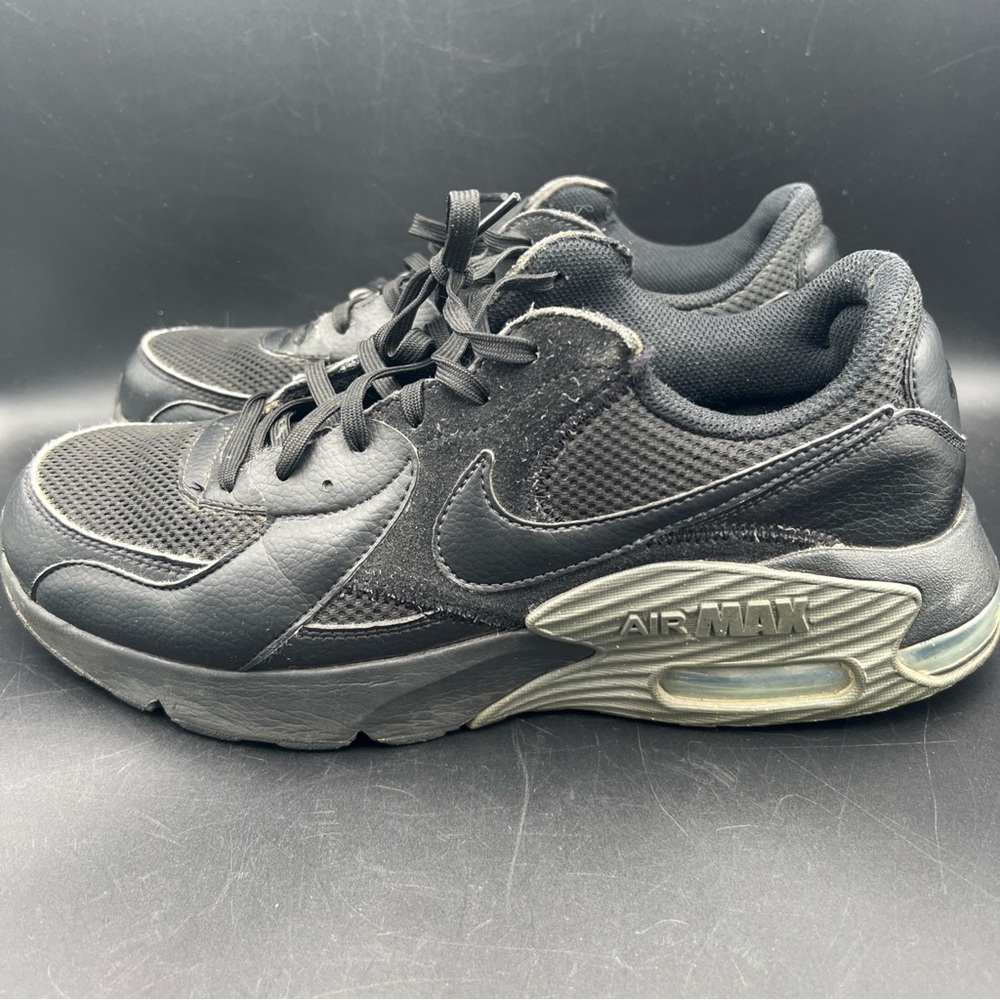 Nike Black Air Max Athletic Shoes